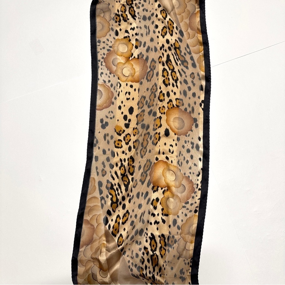 Vintage 80s Oscar de la Renta Silk Wrap Scarf Floral Animal Print Old Money - Picture 5 of 12